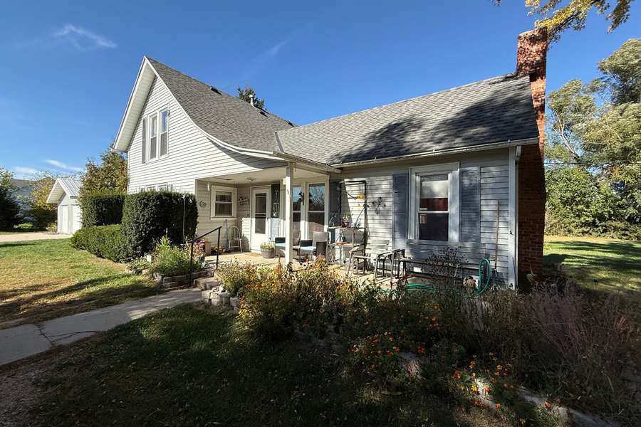 102 Scotia Avenue, Scotia, NE 68875